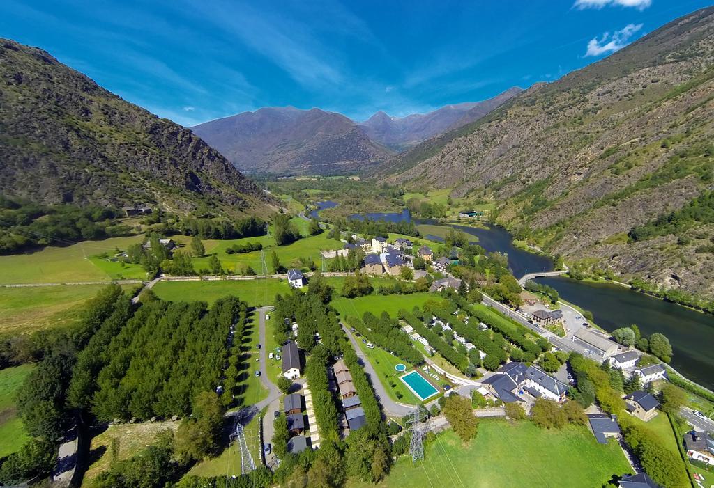 Bungalows Nou Camping La Guingueta D'Aneu Exterior foto