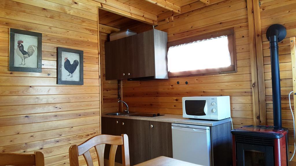 Bungalows Nou Camping La Guingueta D'Aneu Exterior foto